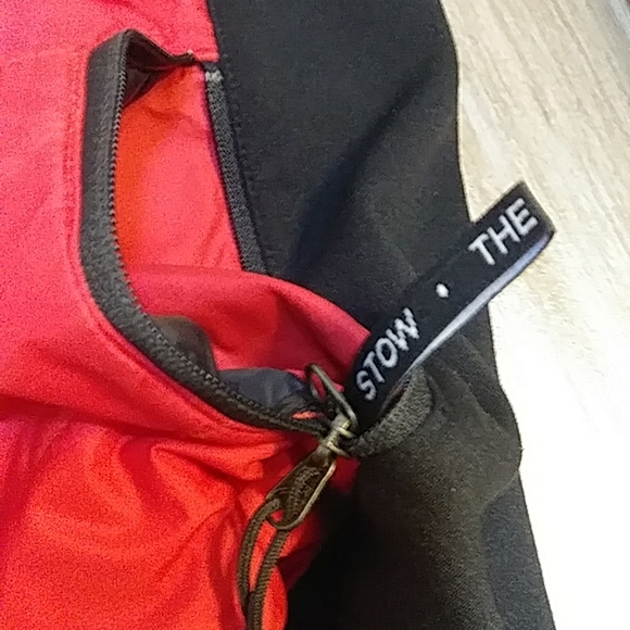 North Face mens jacket sz XS with stow pocket - Picture 5 of 6